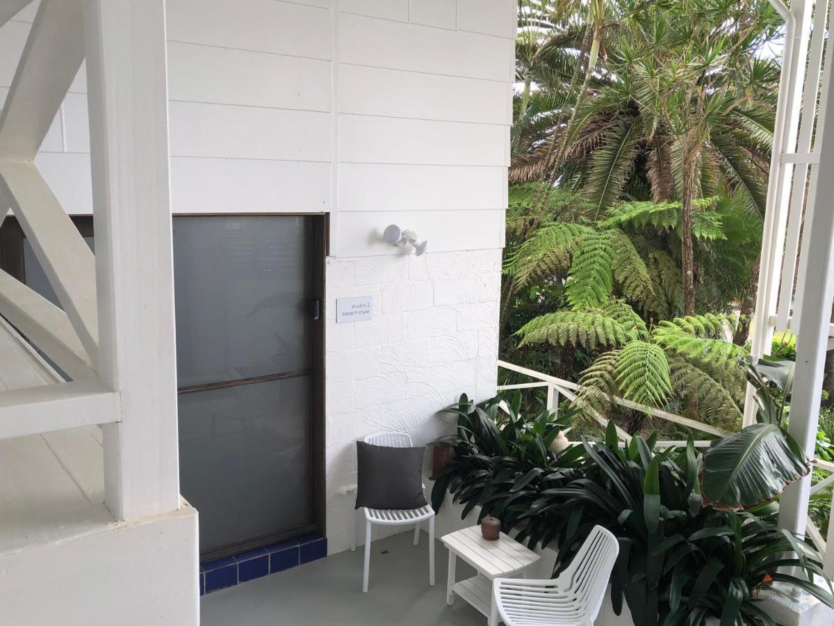 Shorebreak Studio Apartments Sapphire Beach Εξωτερικό φωτογραφία